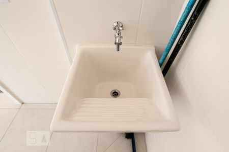 Sala/Cozinha/Área de Serviço de apartamento à venda com 1 quarto, 28m² em Vila Palmeiras, São Paulo