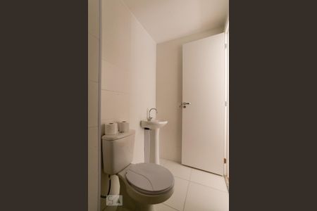 Banheiro da Suíte de apartamento à venda com 1 quarto, 28m² em Vila Palmeiras, São Paulo
