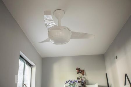 Casa de condomínio à venda com 120m², 3 quartos e 2 vagas Casa de condomínio à venda com 120m², 3 quartos e 2 vagasEscritório - Ventilador