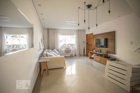 Sala de casa de condomínio à venda com 3 quartos, 120m² em Chácara Inglesa, São Paulo