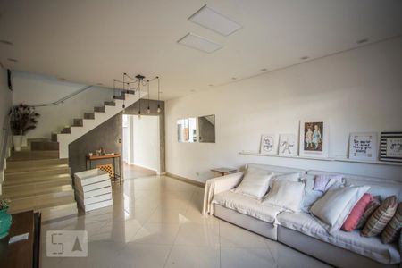 Sala de casa de condomínio à venda com 3 quartos, 120m² em Chácara Inglesa, São Paulo