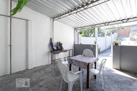 Casa à venda com 200m², 3 quartos e 5 vagasEntrada