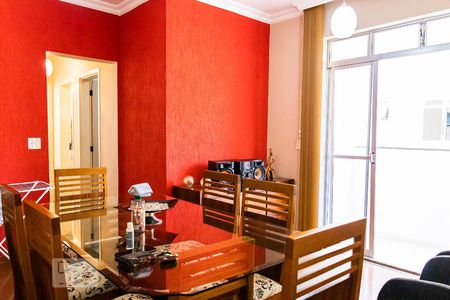 Sala de apartamento à venda com 3 quartos, 70m² em Planalto, Belo Horizonte