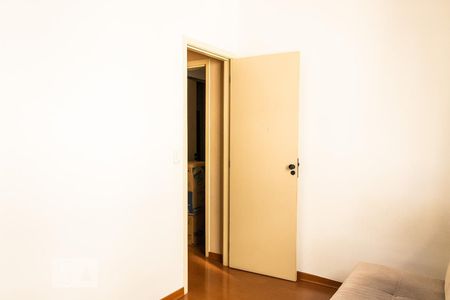 Apartamento à venda com 70m², 3 quartos e 2 vagasQuarto 2