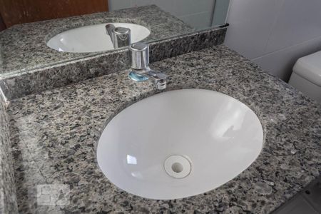 Banheiro da suíte - Pia de apartamento para alugar com 2 quartos, 60m² em Ana Lúcia, Sabará