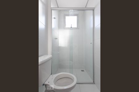 Apartamento para alugar com 60m², 2 quartos e 2 vagasBanheiro da suíte 