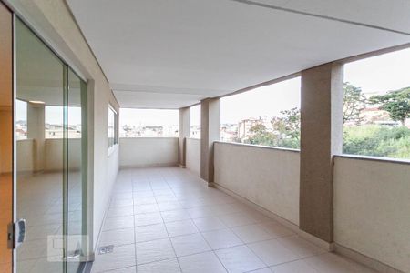 Apartamento para alugar com 60m², 2 quartos e 2 vagasÁrea comum - Salão de festas