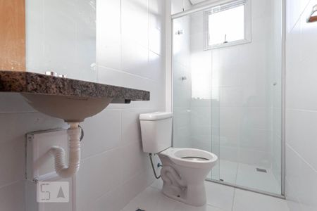 Apartamento para alugar com 60m², 2 quartos e 2 vagasBanheiro da suíte 