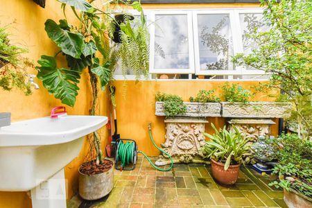 Studio para alugar com 25m², 1 quarto e sem vaga Studio para alugar com 25m², 1 quarto e sem vagaTerraço