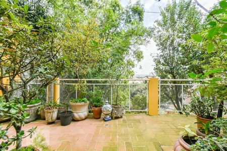 Studio para alugar com 25m², 1 quarto e sem vaga Studio para alugar com 25m², 1 quarto e sem vagaTerraço