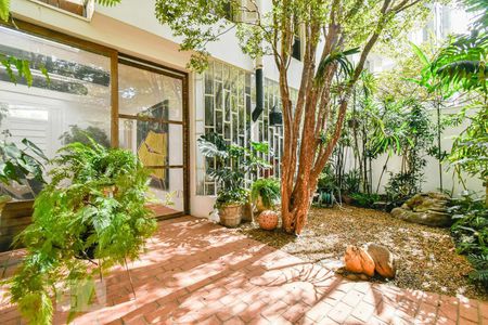 Studio para alugar com 25m², 1 quarto e sem vaga Studio para alugar com 25m², 1 quarto e sem vagaÁrea Comum - Entrada