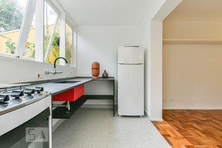 Studio para alugar com 25m², 1 quarto e sem vaga Studio para alugar com 25m², 1 quarto e sem vagaCozinha