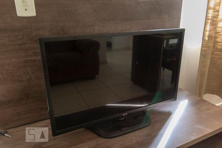 Sala de apartamento para alugar com 2 quartos, 44m² em Gávea, Uberlândia