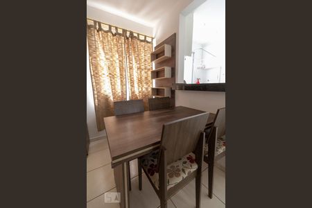 Sala de apartamento para alugar com 2 quartos, 44m² em Gávea, Uberlândia