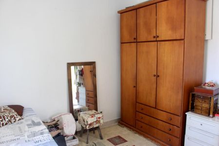 Casa de condomínio à venda com 230m², 3 quartos e 3 vagasquarto 2