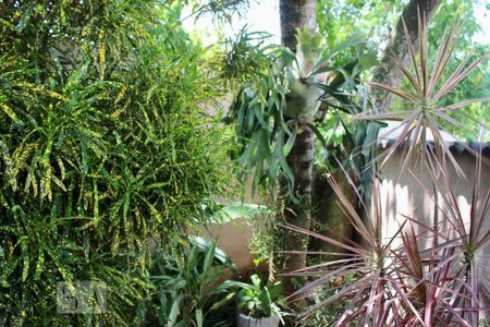 Casa de condomínio à venda com 230m², 3 quartos e 3 vagasÁrea comum