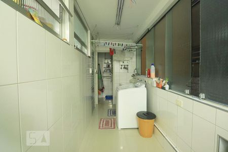 Apartamento para alugar com 134m², 3 quartos e 1 vagaÁrea de Serviço