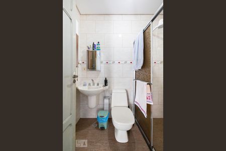 Apartamento à venda com 110m², 3 quartos e sem vagaBanheiro 