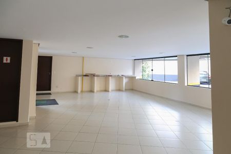 Apartamento para alugar com 35m², 1 quarto e 1 vaga Apartamento para alugar com 35m², 1 quarto e 1 vagaÁrea comum - Salão de festas