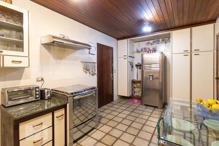 Casa à venda com 239m², 3 quartos e 5 vagasCozinha