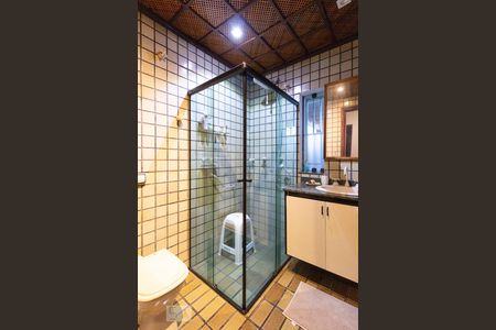 Casa à venda com 239m², 3 quartos e 5 vagasBanheiro 1