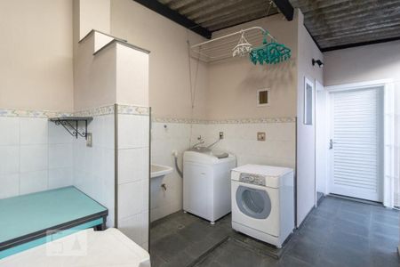 Casa à venda com 239m², 3 quartos e 5 vagasÁrea de Serviço