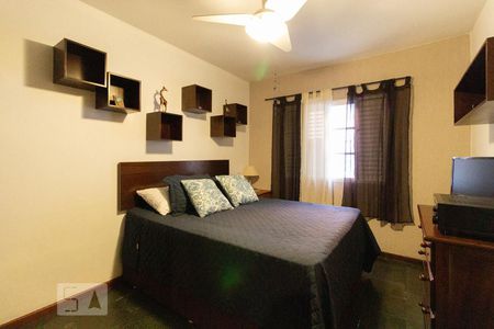 Casa à venda com 239m², 3 quartos e 5 vagasQuarto 2