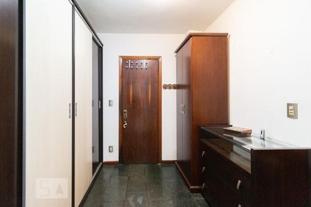 Casa à venda com 239m², 3 quartos e 5 vagasSuíte