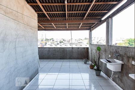 Casa para alugar com 42m², 2 quartos e 1 vagaÁrea de serviço