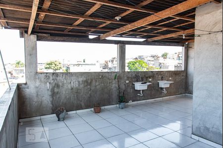 Casa para alugar com 42m², 2 quartos e 1 vagaÁrea de serviço