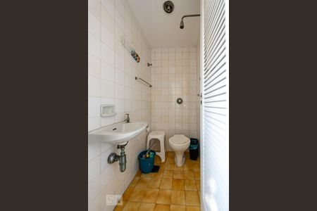 Apartamento à venda com 55m², 1 quarto e 1 vaga Apartamento à venda com 55m², 1 quarto e 1 vagaBanheiro de Serviço