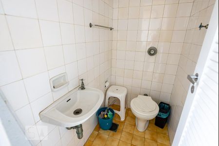 Apartamento à venda com 55m², 1 quarto e 1 vaga Apartamento à venda com 55m², 1 quarto e 1 vagaBanheiro de Serviço
