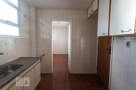 Apartamento à venda com 100m², 3 quartos e 2 vagas Apartamento à venda com 100m², 3 quartos e 2 vagasCozinha