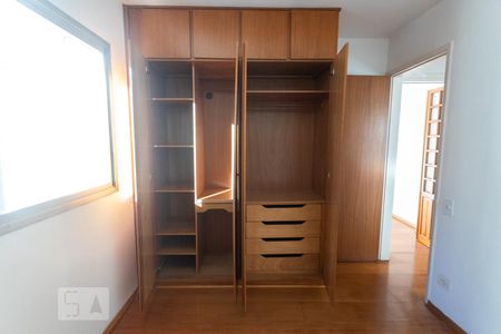 Apartamento à venda com 100m², 3 quartos e 2 vagas Apartamento à venda com 100m², 3 quartos e 2 vagasQuarto 1