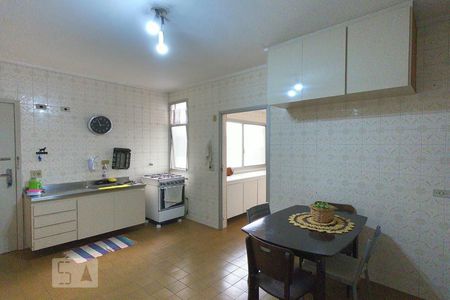 Apartamento à venda com 139m², 3 quartos e 2 vagasCozinha