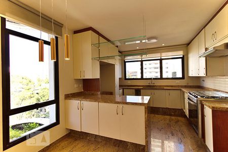 Apartamento à venda com 300m², 4 quartos e 3 vagasCozinha