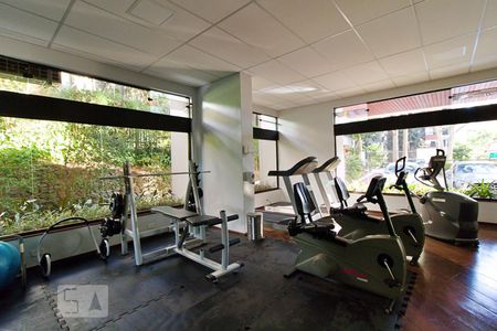 Apartamento à venda com 300m², 4 quartos e 3 vagasÁrea comum - Academia