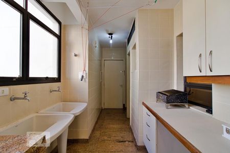 Apartamento à venda com 300m², 4 quartos e 3 vagasÁrea de Serviço