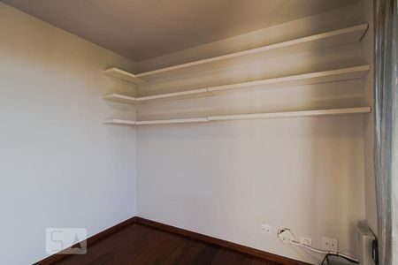 Apartamento à venda com 300m², 4 quartos e 3 vagasEscritório