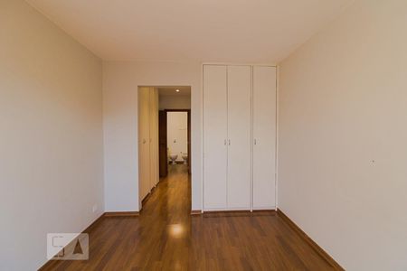 Apartamento à venda com 300m², 4 quartos e 3 vagasSuíte 1
