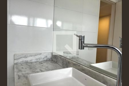 Apartamento à venda com 88m², 3 quartos e 1 vaga Apartamento à venda com 88m², 3 quartos e 1 vagaBanheiro Corredor