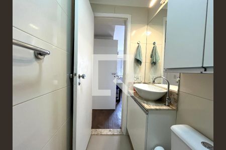 Apartamento à venda com 88m², 3 quartos e 1 vaga Apartamento à venda com 88m², 3 quartos e 1 vagaBanheiro da Suíte