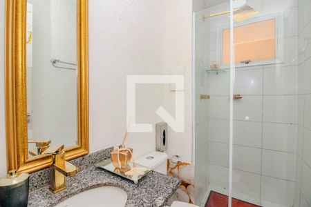 Banheiro Social de apartamento para alugar com 2 quartos, 140m² em Humaitá, Porto Alegre