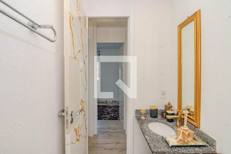 Banheiro Social de apartamento para alugar com 2 quartos, 140m² em Humaitá, Porto Alegre