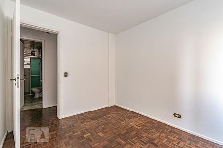 Quarto 1 de apartamento para alugar com 3 quartos, 80m² em São Francisco, Curitiba