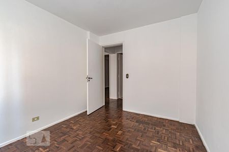 Quarto 1 de apartamento para alugar com 3 quartos, 80m² em São Francisco, Curitiba