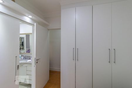 Apartamento à venda com 102m², 4 quartos e 2 vagasSuíte 1