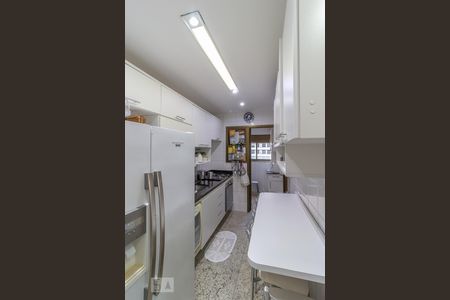 Apartamento à venda com 102m², 4 quartos e 2 vagasCozinha