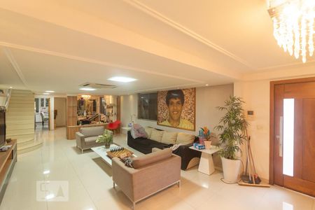 Sala de casa à venda com 6 quartos, 610m² em Recreio dos Bandeirantes, Rio de Janeiro