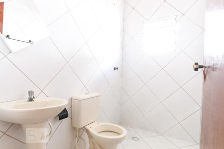 Casa para alugar com 75m², 2 quartos e 1 vagaBanheiro